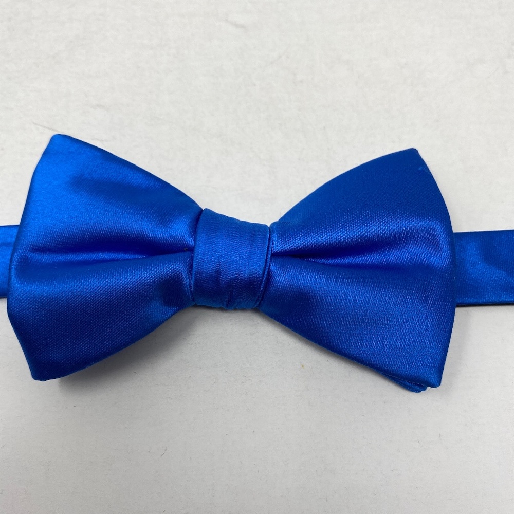 Stafford Bow Tie Solid Blue Satin Finish NWOT